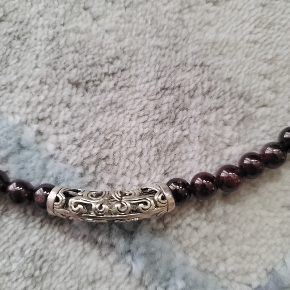 Dark red agate bracelet - Picture 4 of 5